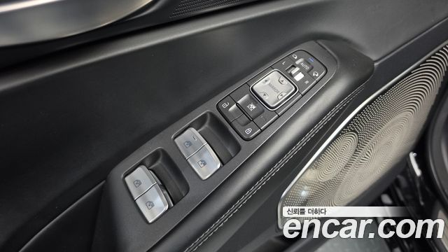 Genesis EQ900 2016 — photo 38