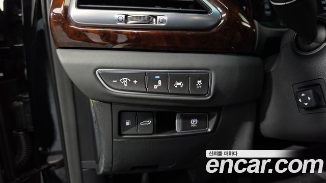 Genesis EQ900 2016 — photo 41