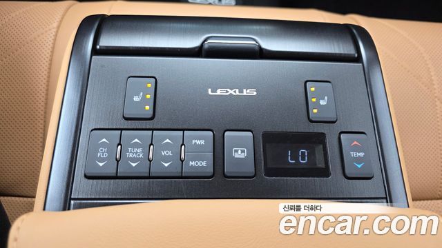 Lexus ES 2025 — photo 19