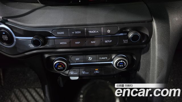 Hyundai Veloster 2019 — photo 20