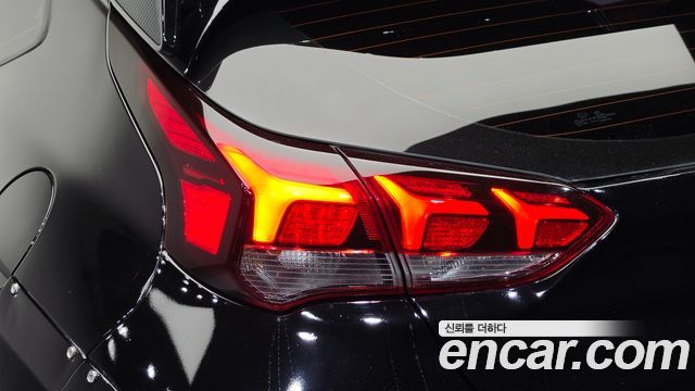 Hyundai Veloster 2019 — photo 9