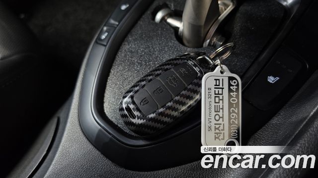 Hyundai Veloster 2019 — photo 31