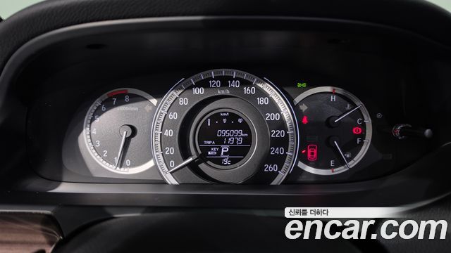 Honda Accord 2016 — photo 11