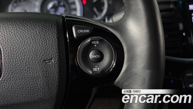 Honda Accord 2016 — photo 21