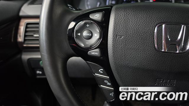 Honda Accord 2016 — photo 22