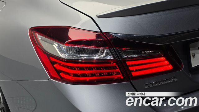 Honda Accord 2016 — photo 9