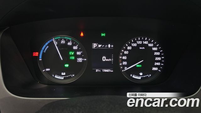 Hyundai Sonata 2016 — photo 11