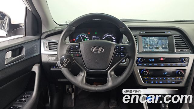 Hyundai Sonata 2016 — photo 18