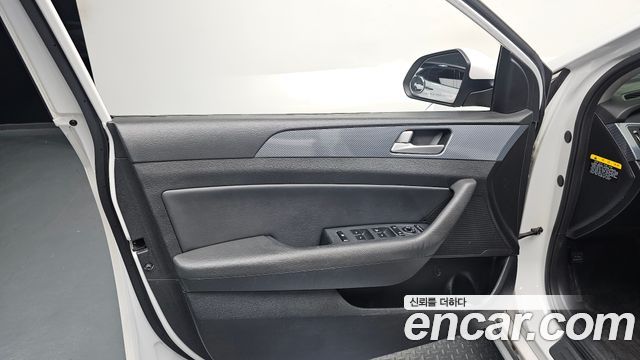 Hyundai Sonata 2016 — photo 14