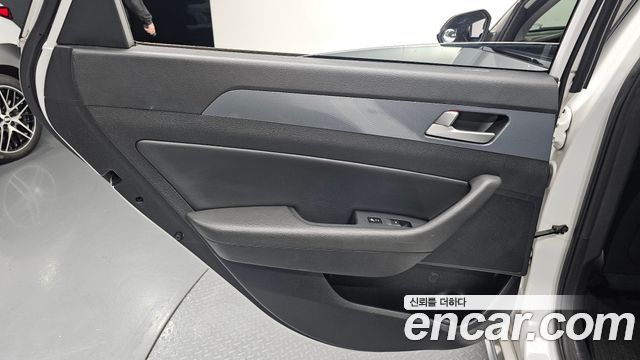 Hyundai Sonata 2016 — photo 15