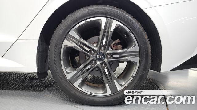 Kia K5 2020 — photo 7