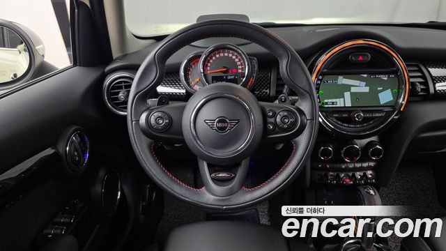 Mini Cooper 2019 — photo 19