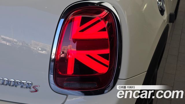 Mini Cooper 2019 — photo 9