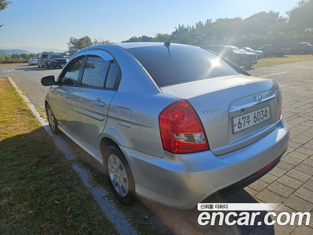 Hyundai Verna 2010 — photo 7