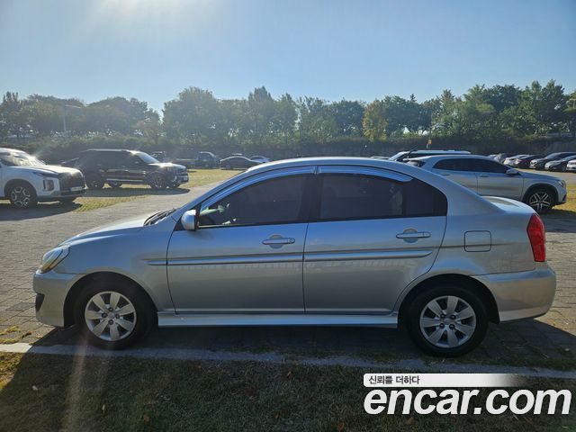 Hyundai Verna 2010 — photo 8