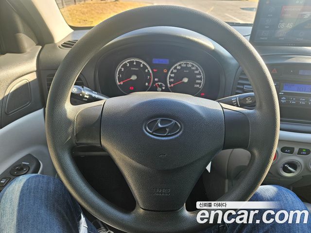 Hyundai Verna 2010 — photo 9