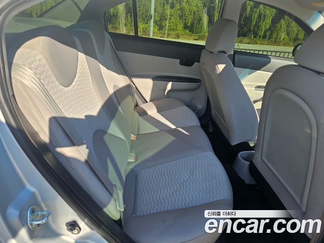 Hyundai Verna 2010 — photo 15