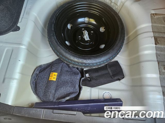 Hyundai Verna 2010 — photo 17