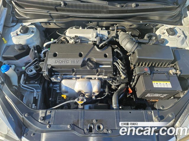 Hyundai Verna 2010 — photo 18