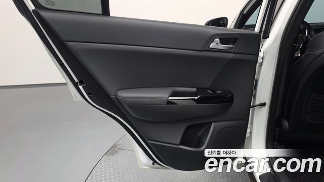 Kia Sportage 2019 — photo 15