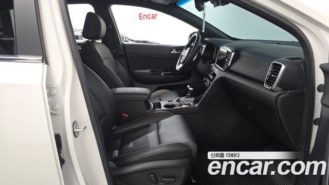Kia Sportage 2019 — photo 16