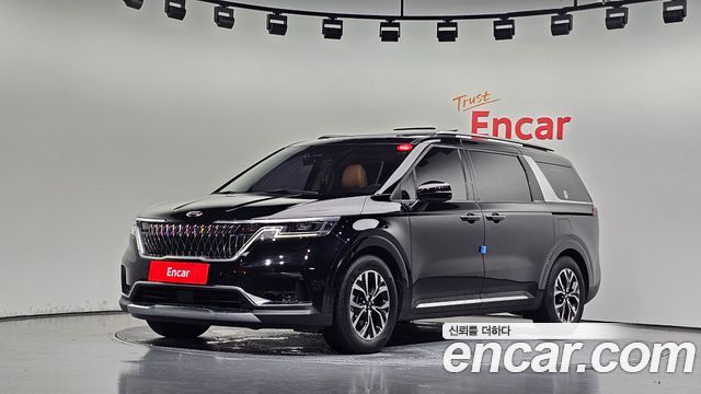 Kia Canival 2021 — photo 1