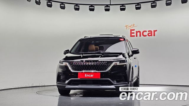 Kia Canival 2021 — photo 3