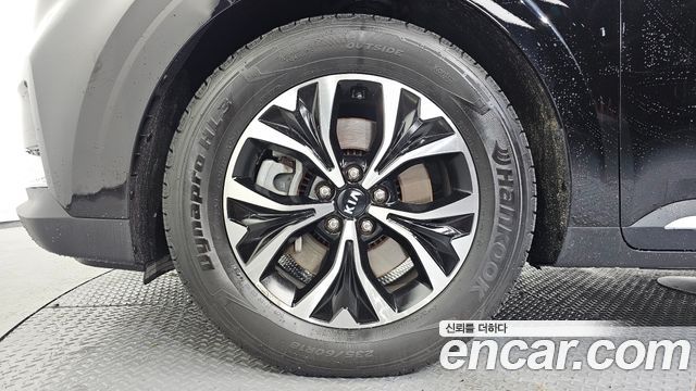 Kia Canival 2021 — photo 5