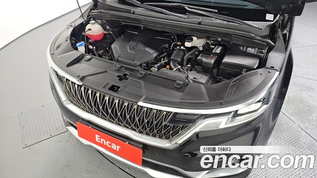Kia Canival 2021 — photo 6