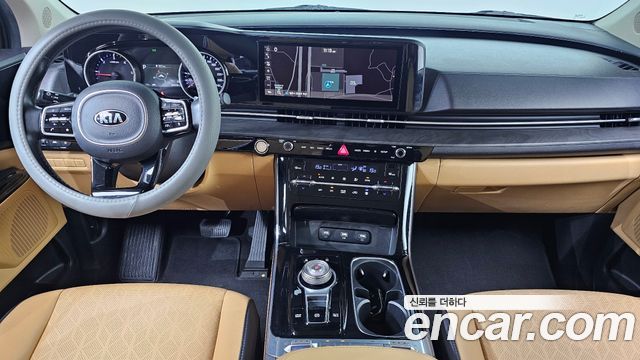 Kia Canival 2021 — photo 10