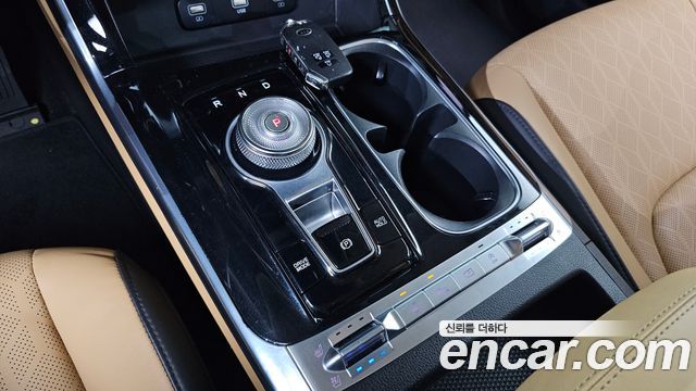 Kia Canival 2021 — photo 12