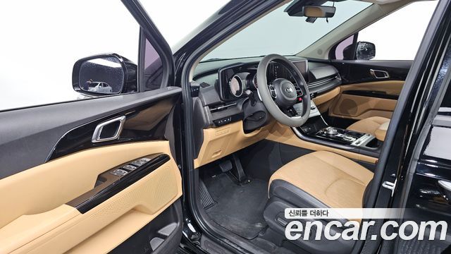 Kia Canival 2021 — photo 13