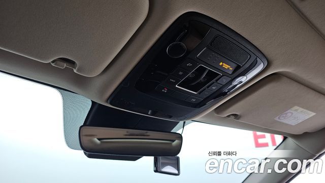 Kia Canival 2021 — photo 25