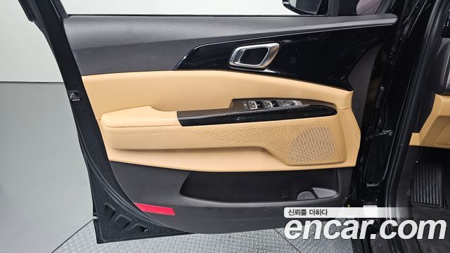 Kia Canival 2021 — photo 14