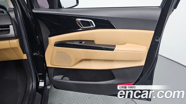 Kia Canival 2021 — photo 15