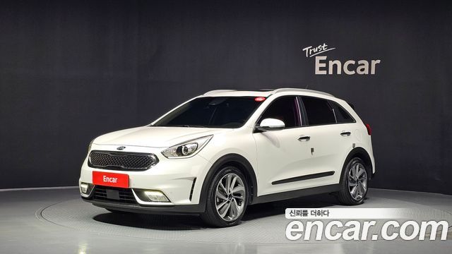 Kia Niro 2017 — photo 1