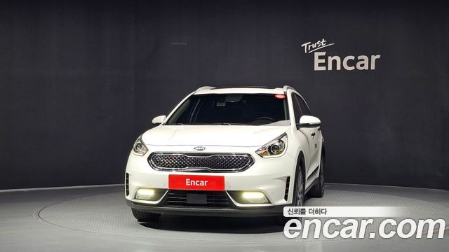 Kia Niro 2017 — photo 3