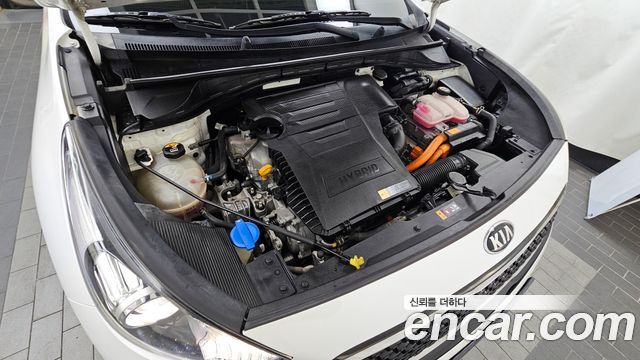 Kia Niro 2017 — photo 6