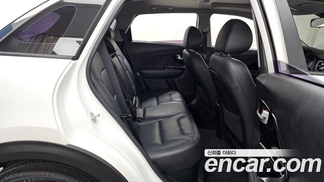 Kia Niro 2017 — photo 18