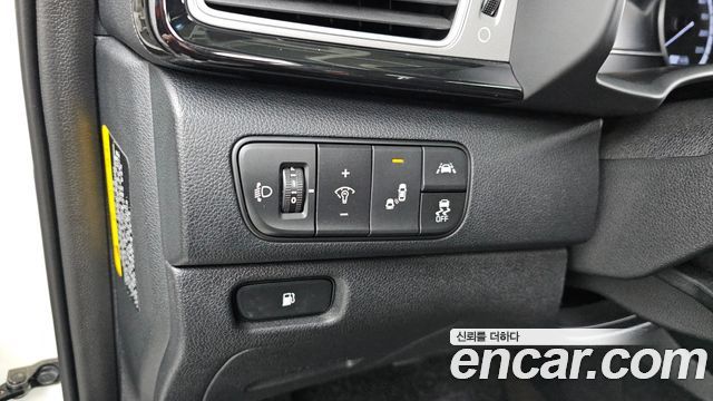 Kia Niro 2017 — photo 24