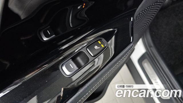 Kia Niro 2017 — photo 25