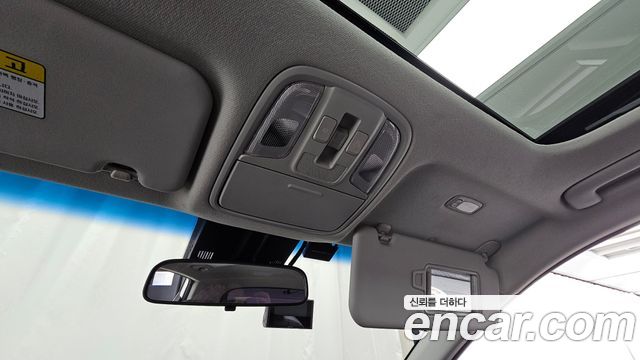 Kia Niro 2017 — photo 28