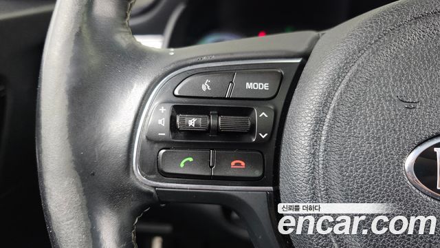 Kia Niro 2017 — photo 29