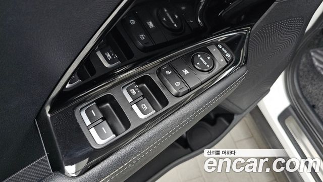 Kia Niro 2017 — photo 36