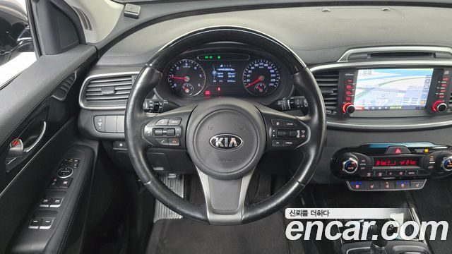 Kia Sorento 2016 — photo 13