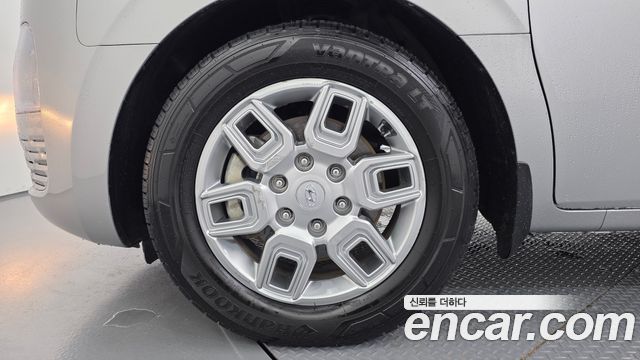 Hyundai Staria 2022 — photo 5