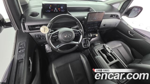 Hyundai Staria 2022 — photo 10