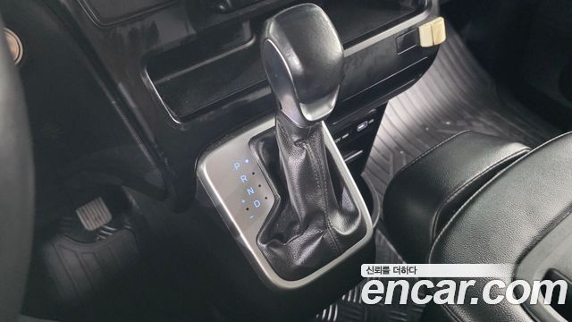 Hyundai Staria 2022 — photo 12