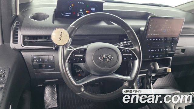 Hyundai Staria 2022 — photo 20