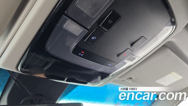 Hyundai Staria 2022 — photo 22